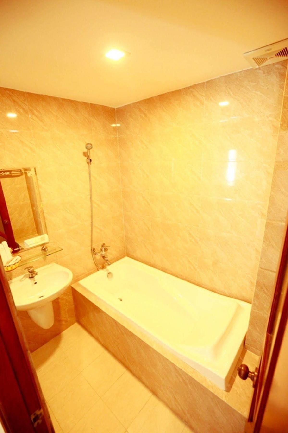 דה נאנג Xuan Hung Hotel מראה חיצוני תמונה